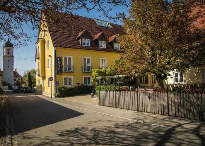 Neumaiers Hirsch Gasthof & Landhotel