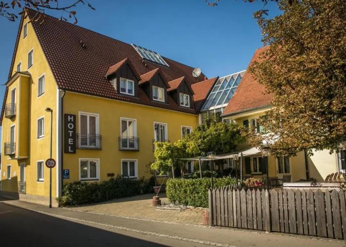 Neumaiers Hirsch Gasthof & Landhotel