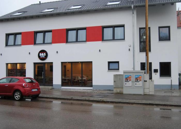 B&S Hotel