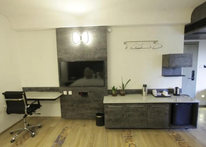 Humming Bird Hotel & Banquet Hotel