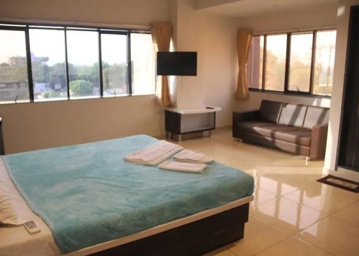 Dev Motel & Banquet