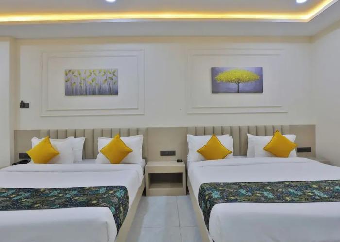 Hotel The Grand Radhey