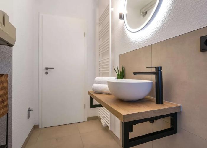 Spacious 3-rooms apartment in the center