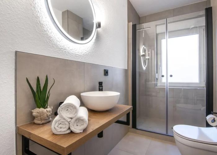 Spacious 3-rooms apartment in the center