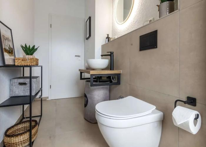 Spacious 3-rooms apartment in the center