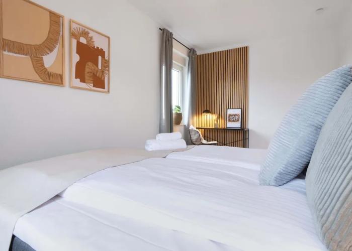 Spacious 3-rooms apartment in the center