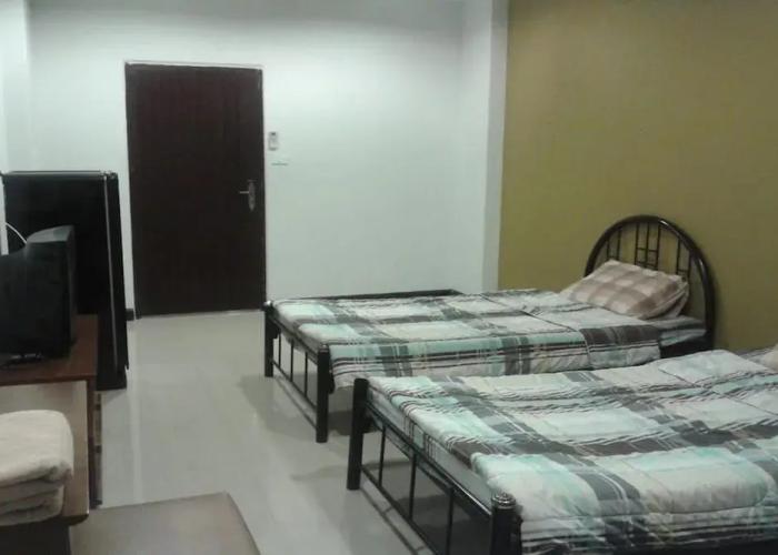 Thanarom Place