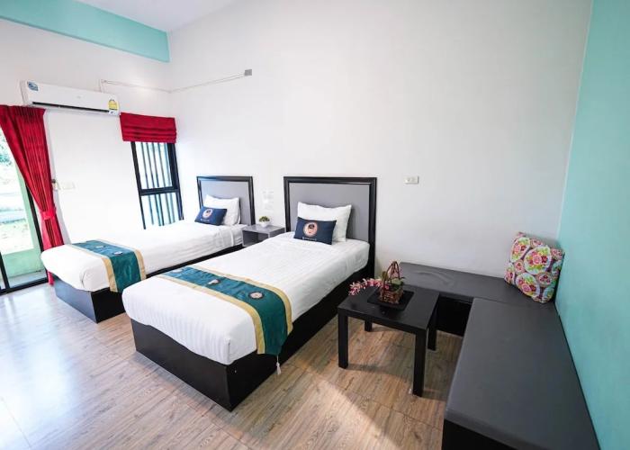 RoomQuest Chonburi Phanat Nikhom