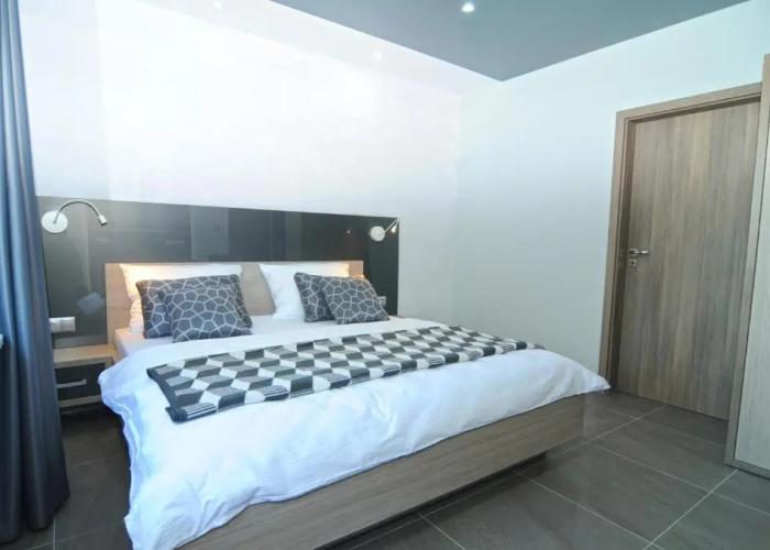 Hotel Nanis