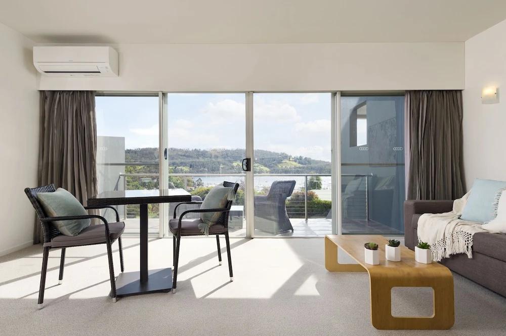 фото The Cove Kettering