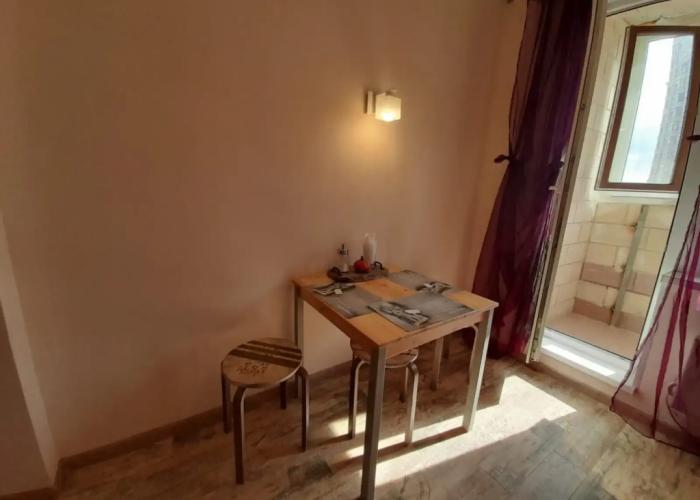 1-Komnatnie s balkonom na dvenadcatom etazhe Apartments