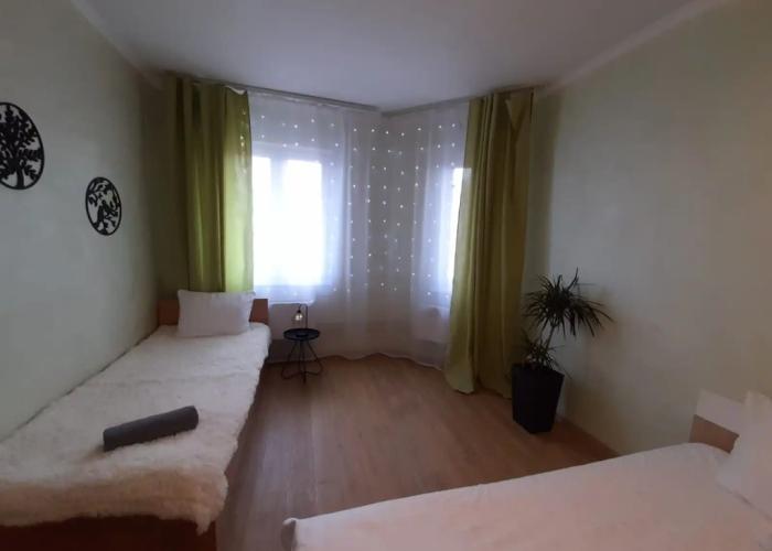 1 Komnatnaya kvartira na 19 etazhe s shikarnym vidom Flat