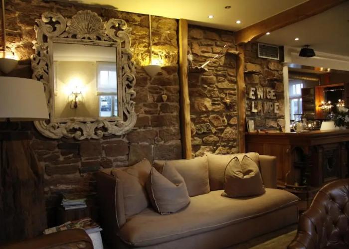 Zur Ewigen Lampe at Hemingway Trail