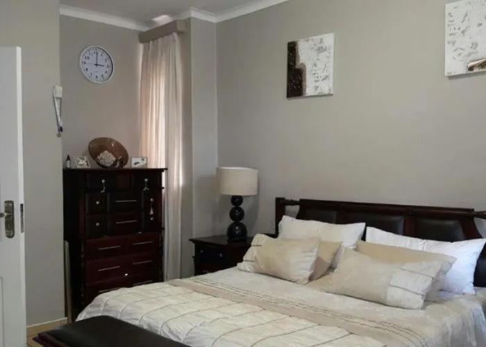 Callies Game Lodge Safaris