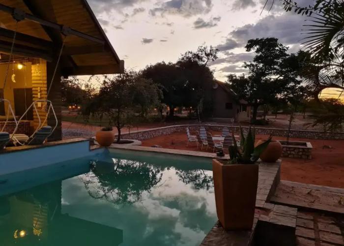 Callies Game Lodge Safaris