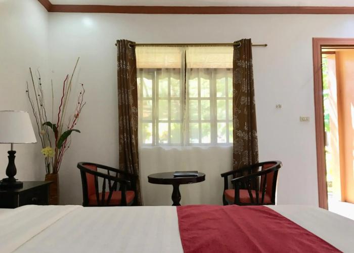 Anda White Beach Resort