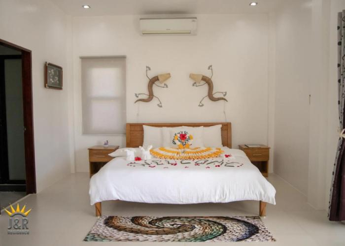 J&R Residence