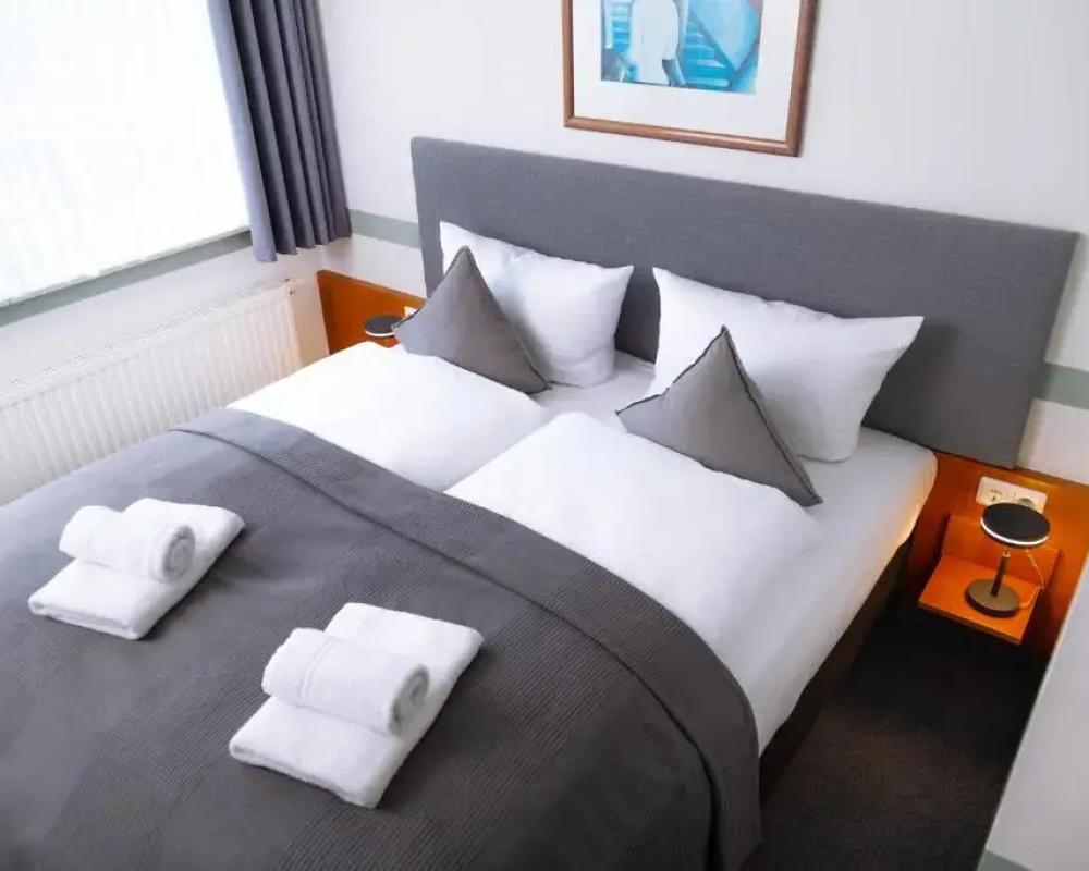 фото Hotel DHVEC