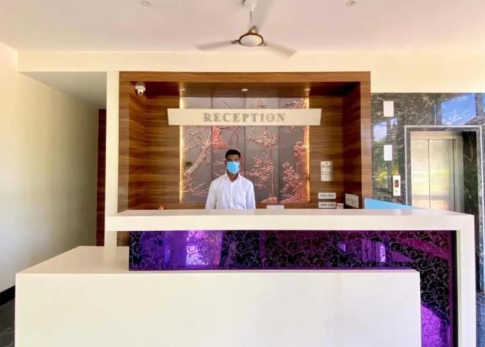 Hotel Sadhana Executive