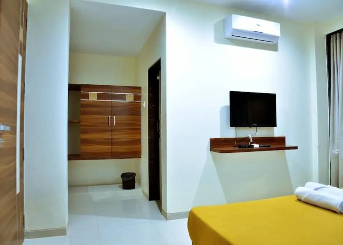 Hotel Sadhana Executive