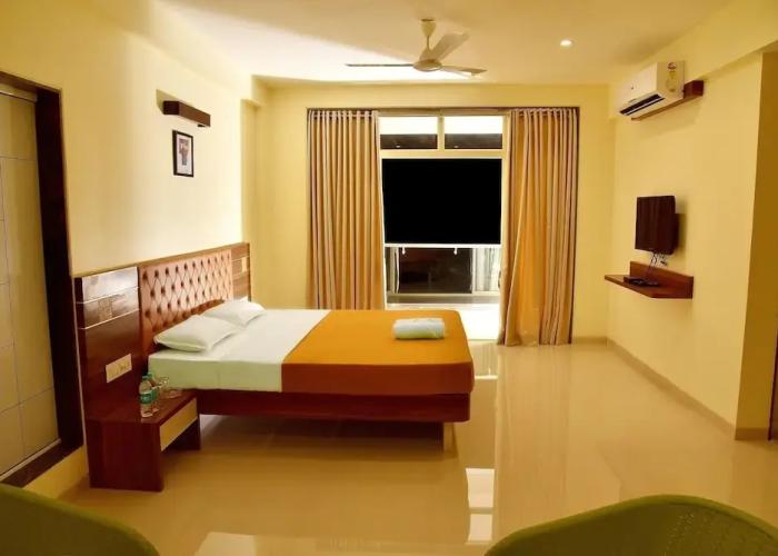 Hotel Sadhana Executive