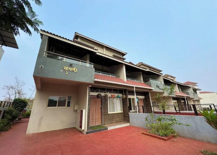 Hotel Sadhana Executive