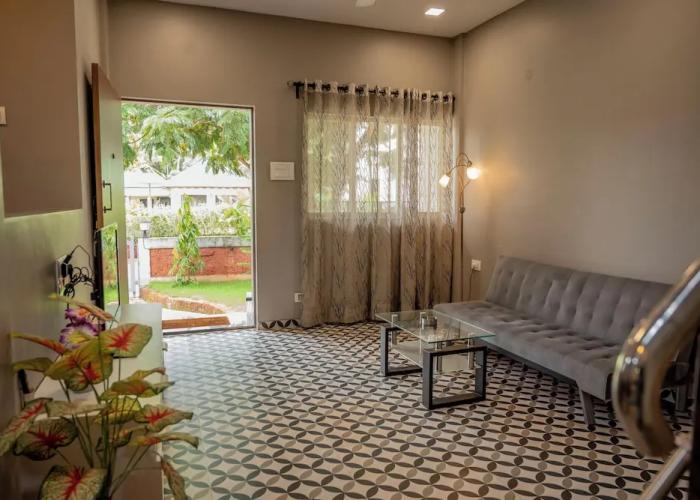 Hotel Sadhana Executive