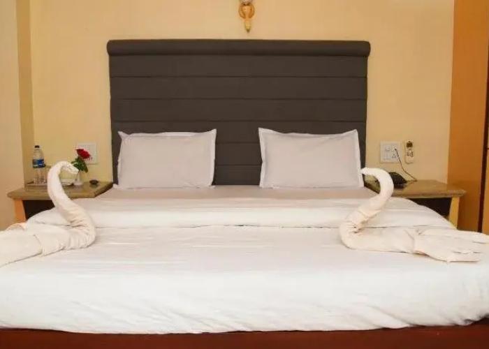 Kohinoor Highway Resort