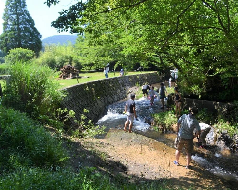 фото Kuju Aid Station