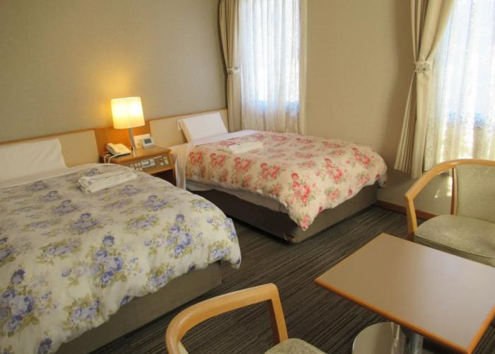 Center Hotel Mihara