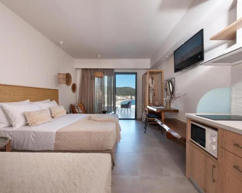 Del Mare Suites