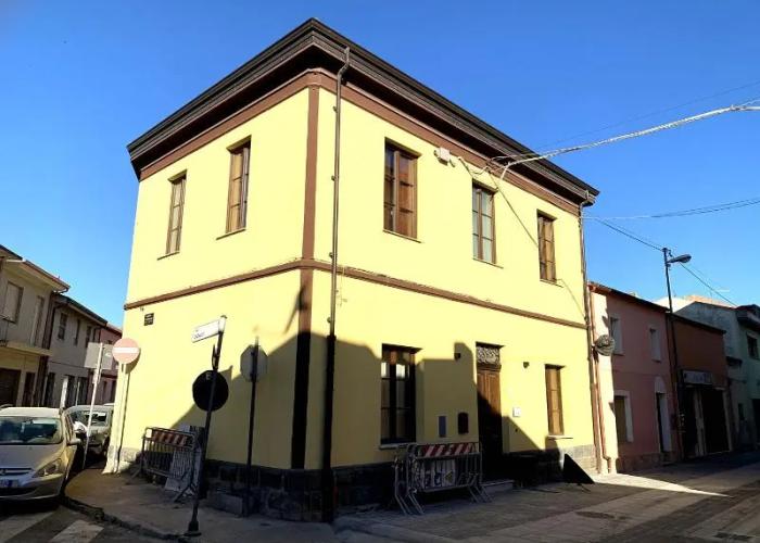 Domo Achenza Guesthouse