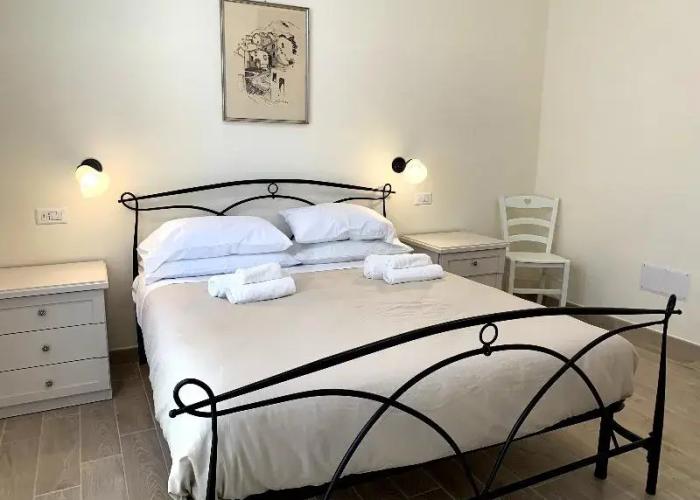 Domo Achenza Guesthouse