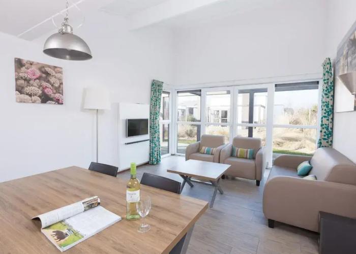 Detached Single Story Holiday Home Near the Sea