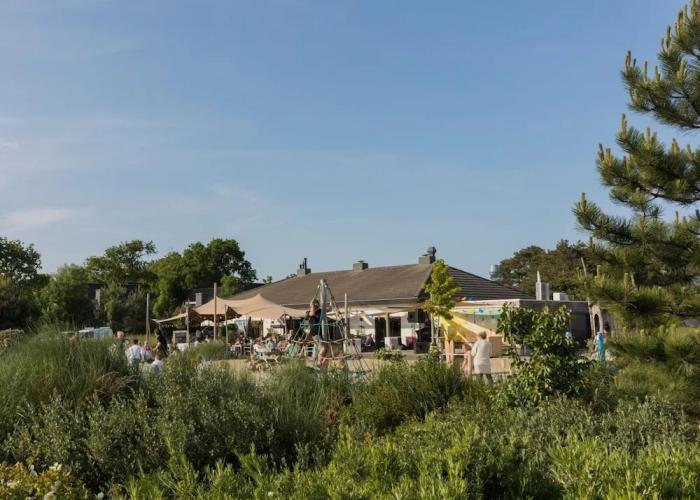 Detached Single Story Holiday Home Near the Sea