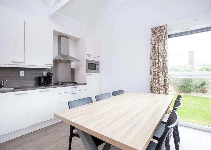 Detached Single Story Holiday Home Near the Sea