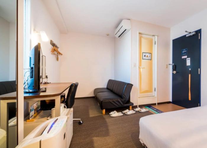 Super Hotel JR Fujiekimae Kinenkan