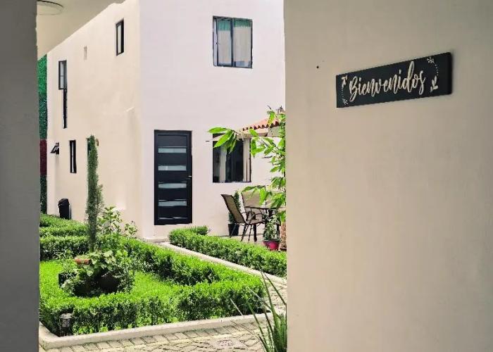 Hotel Bungalows Casa Blanca