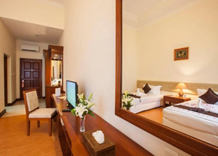Grand Amara Hotel