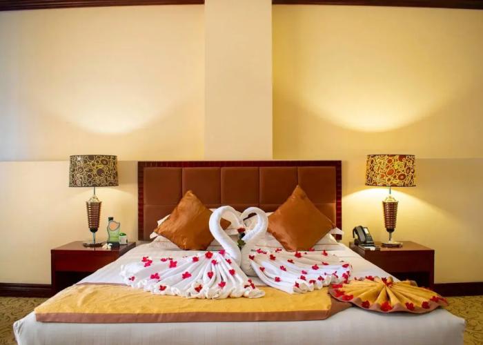 Aureum Palace Hotel & Resort