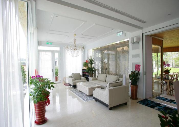 Xianel Vacation Chateau