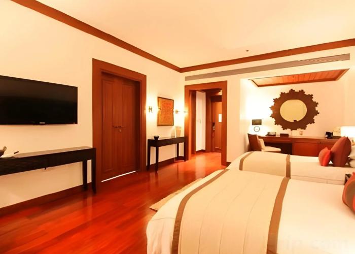 Jaypee Greens Golf & Spa Resort