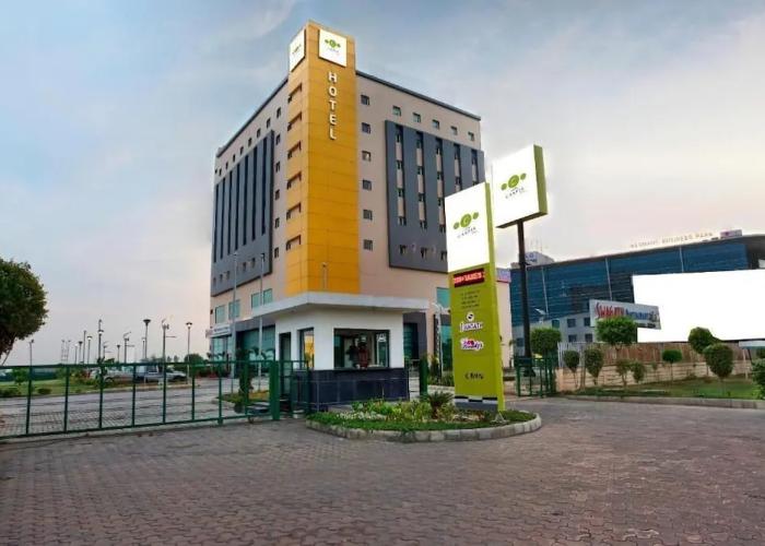 Holiday Inn Express Greater Noida Knowledge Park