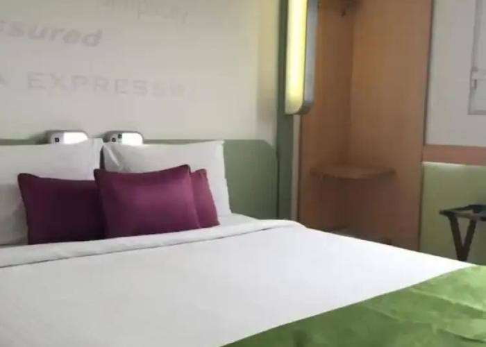 Holiday Inn Express Greater Noida Knowledge Park