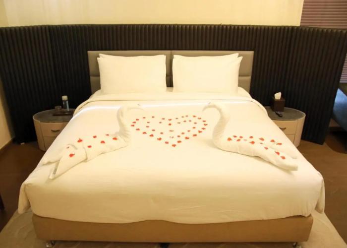 Udman Greater Noida By Ferns N Petals
