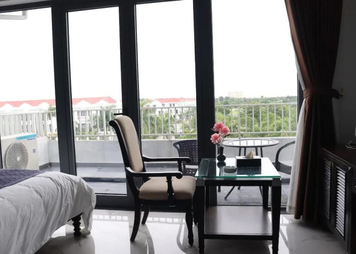 Blue Sea Hue Hotel