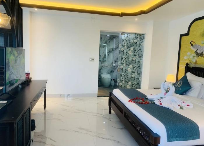 Blue Sea Hue Hotel