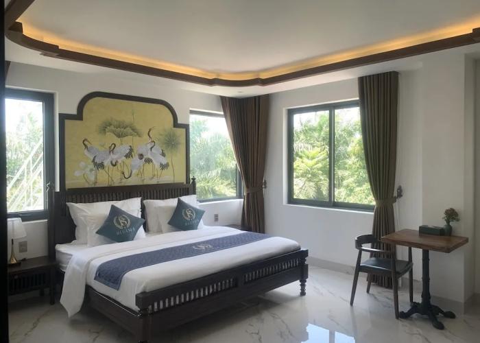 Blue Sea Hue Hotel
