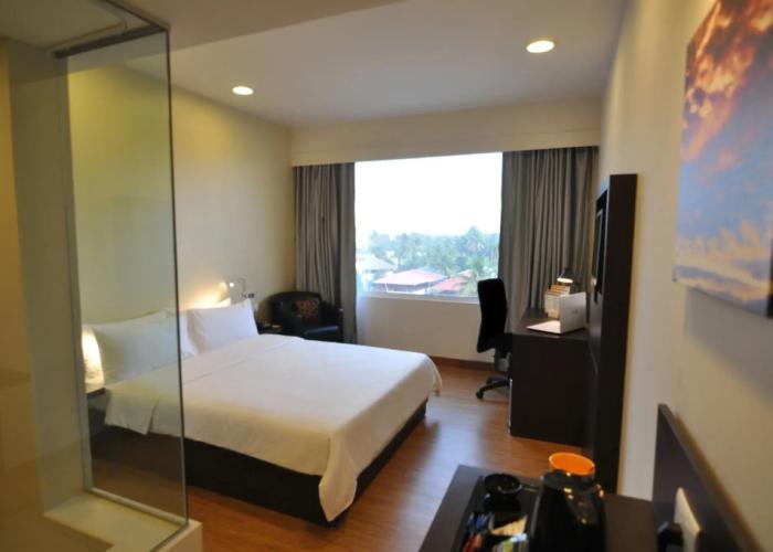 Keys Select by Lemon Tree Hotels, Kochi