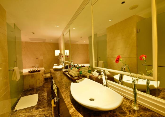 Crowne Plaza Kochi by IHG